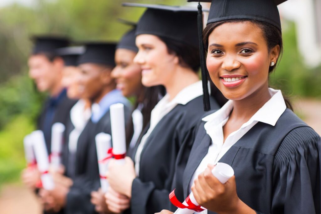 20 International Scholarships for Women 2024